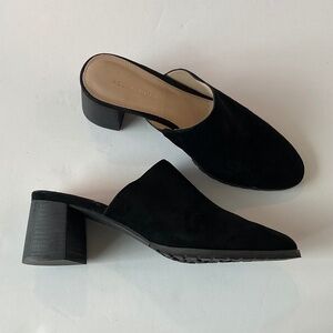 PELLE MODA Melba Black Suede Clog Size 8.5 EUC